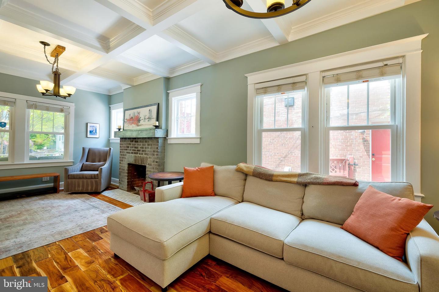 701 LITTLE ST, ALEXANDRIA, Virginia 22301, 5 Bedrooms Bedrooms, ,3 BathroomsBathrooms,Residential,For sale,701 LITTLE ST,VAAX2045912 MLS # VAAX2045912
