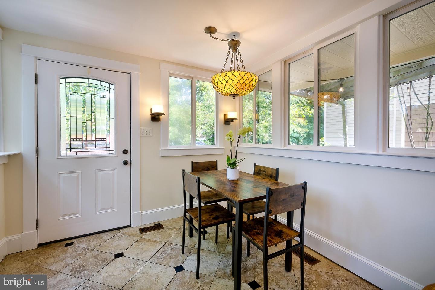 701 LITTLE ST, ALEXANDRIA, Virginia 22301, 5 Bedrooms Bedrooms, ,3 BathroomsBathrooms,Residential,For sale,701 LITTLE ST,VAAX2045912 MLS # VAAX2045912