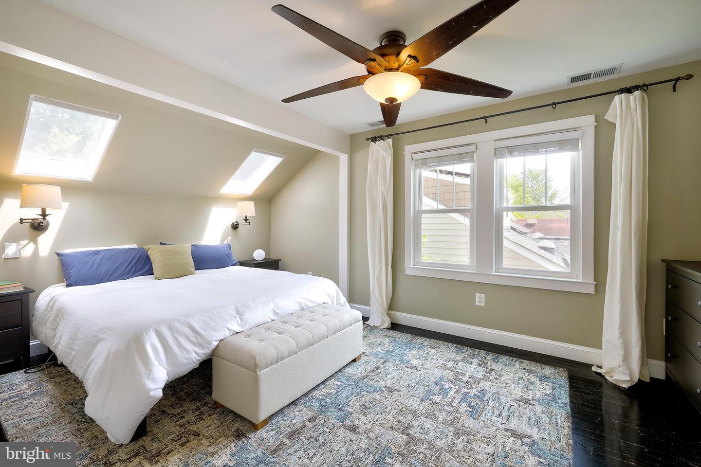 701 LITTLE ST, ALEXANDRIA, Virginia 22301, 5 Bedrooms Bedrooms, ,3 BathroomsBathrooms,Residential,For sale,701 LITTLE ST,VAAX2045912 MLS # VAAX2045912