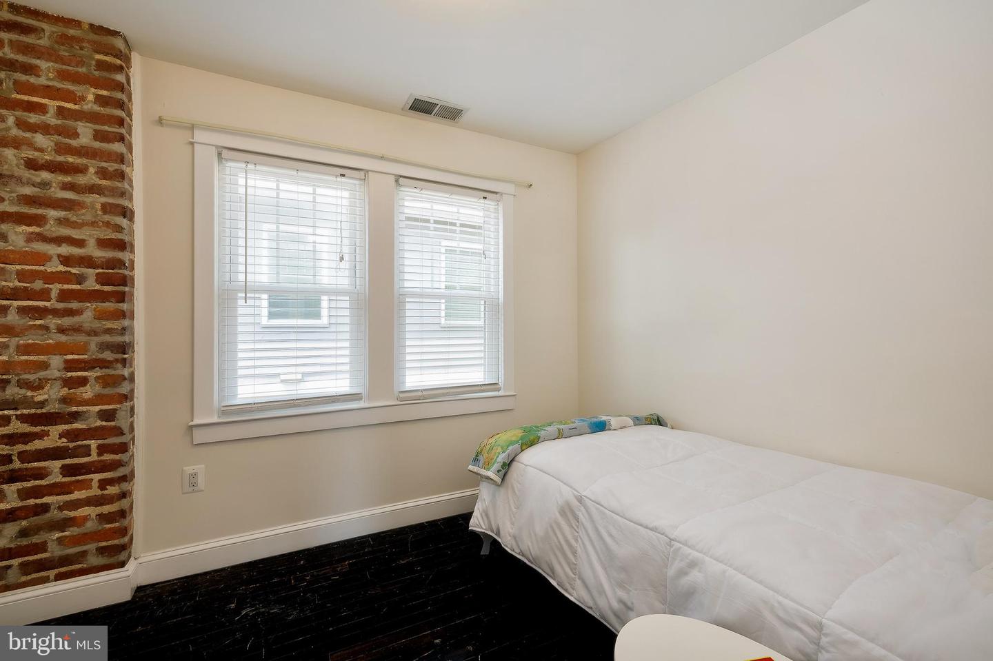 701 LITTLE ST, ALEXANDRIA, Virginia 22301, 5 Bedrooms Bedrooms, ,3 BathroomsBathrooms,Residential,For sale,701 LITTLE ST,VAAX2045912 MLS # VAAX2045912