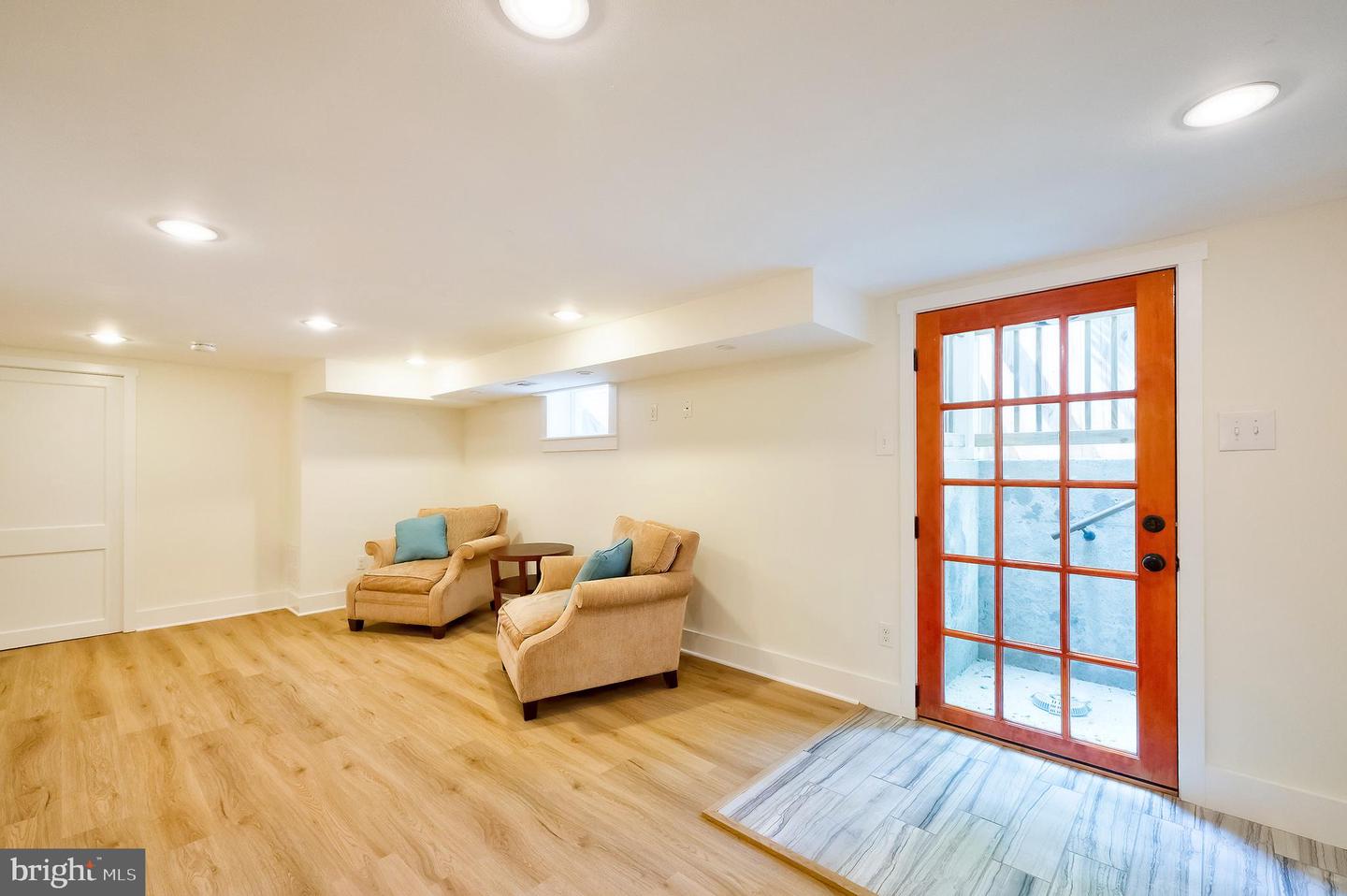 701 LITTLE ST, ALEXANDRIA, Virginia 22301, 5 Bedrooms Bedrooms, ,3 BathroomsBathrooms,Residential,For sale,701 LITTLE ST,VAAX2045912 MLS # VAAX2045912