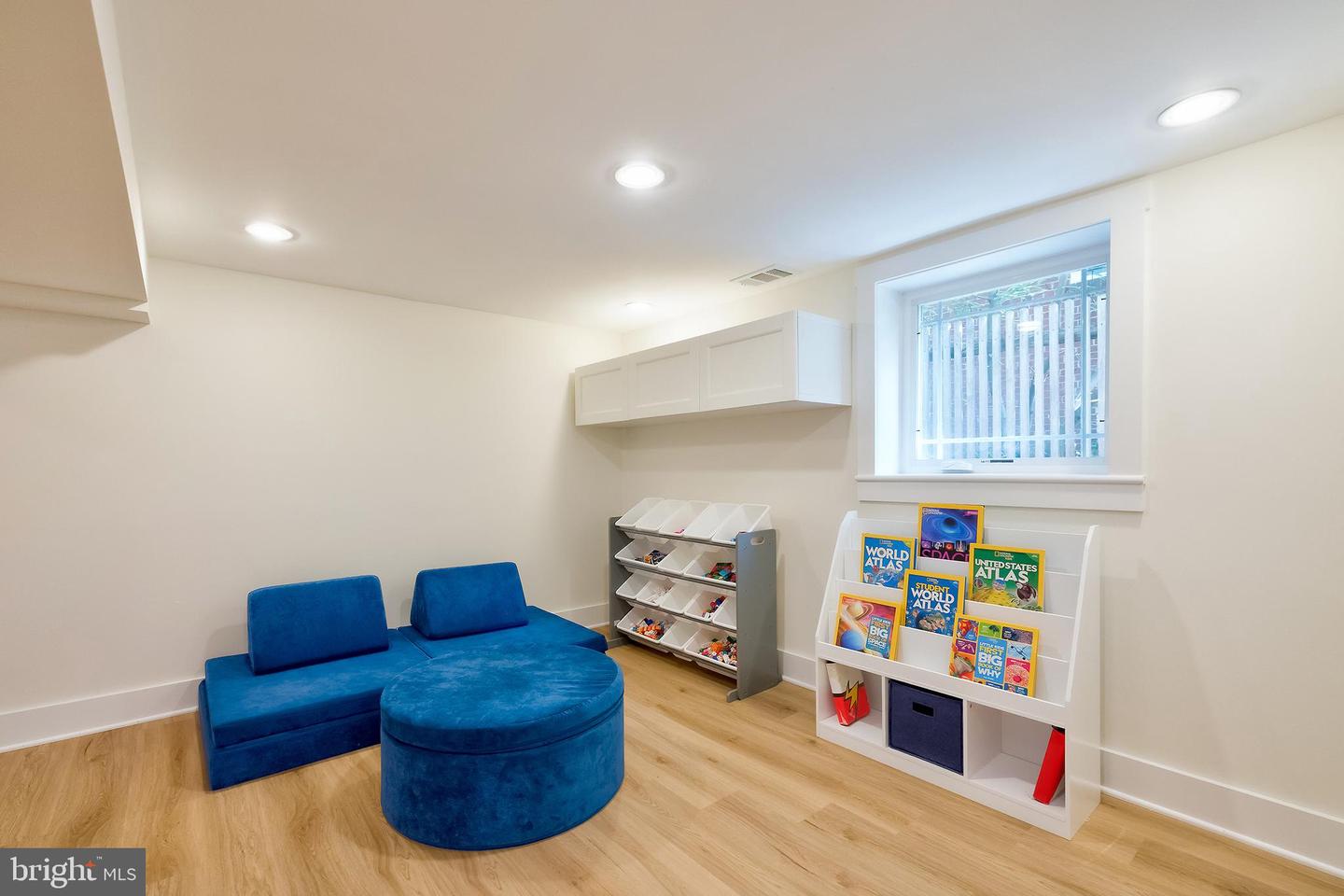 701 LITTLE ST, ALEXANDRIA, Virginia 22301, 5 Bedrooms Bedrooms, ,3 BathroomsBathrooms,Residential,For sale,701 LITTLE ST,VAAX2045912 MLS # VAAX2045912
