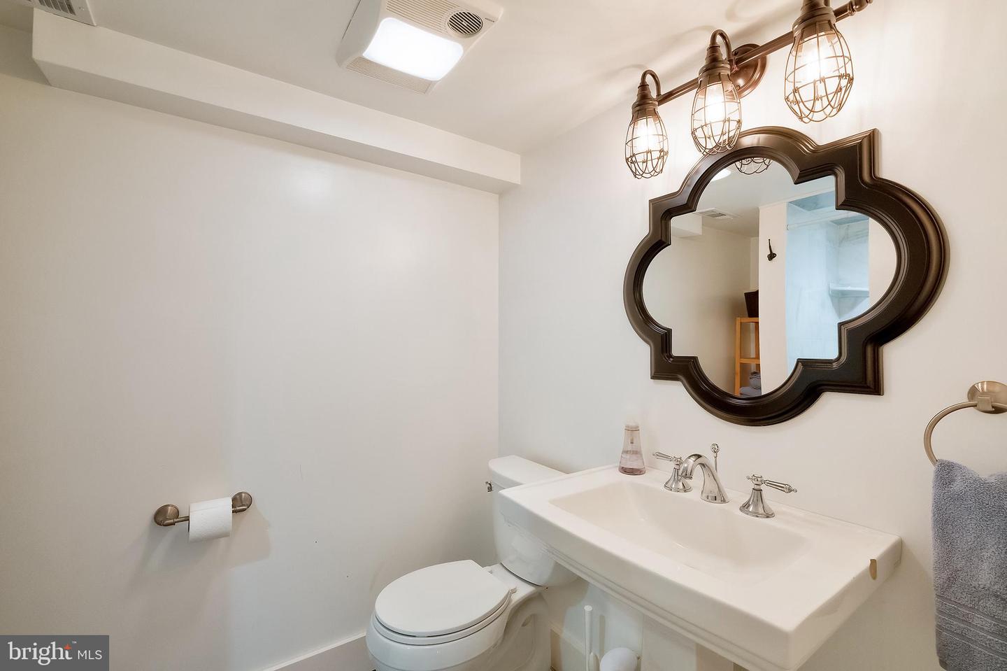 701 LITTLE ST, ALEXANDRIA, Virginia 22301, 5 Bedrooms Bedrooms, ,3 BathroomsBathrooms,Residential,For sale,701 LITTLE ST,VAAX2045912 MLS # VAAX2045912