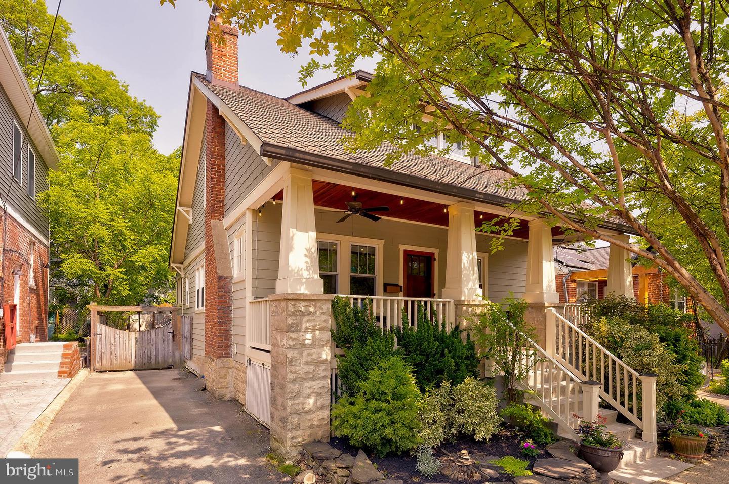 701 LITTLE ST, ALEXANDRIA, Virginia 22301, 5 Bedrooms Bedrooms, ,3 BathroomsBathrooms,Residential,For sale,701 LITTLE ST,VAAX2045912 MLS # VAAX2045912