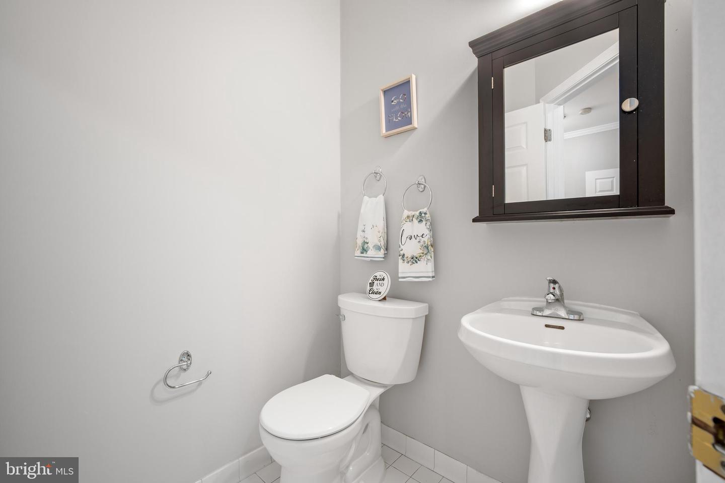 47561 HIDDEN COVE CT, STERLING, Virginia 20165, 5 Bedrooms Bedrooms, ,3 BathroomsBathrooms,Residential,For sale,47561 HIDDEN COVE CT,VALO2098400 MLS # VALO2098400