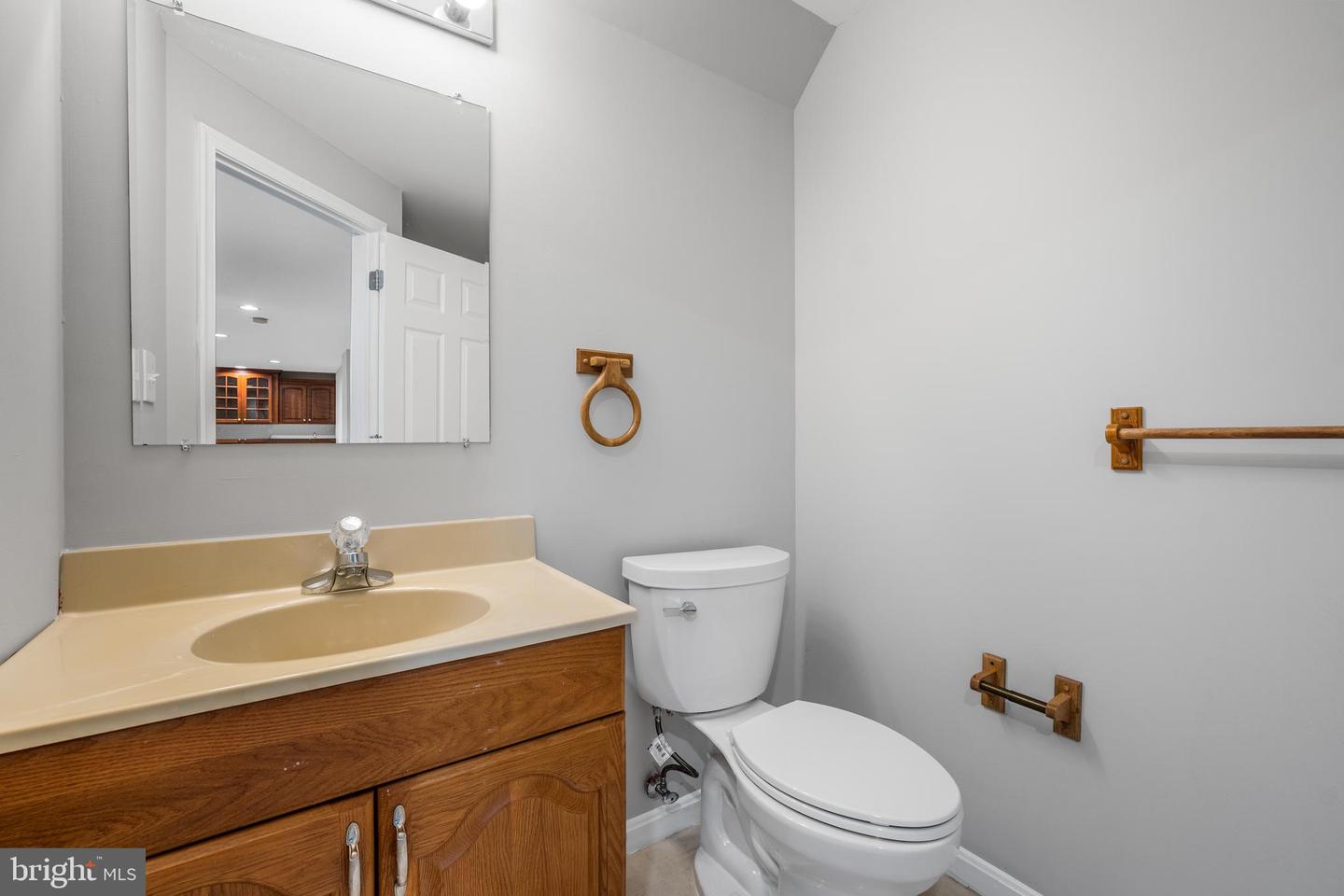47561 HIDDEN COVE CT, STERLING, Virginia 20165, 5 Bedrooms Bedrooms, ,3 BathroomsBathrooms,Residential,For sale,47561 HIDDEN COVE CT,VALO2098400 MLS # VALO2098400