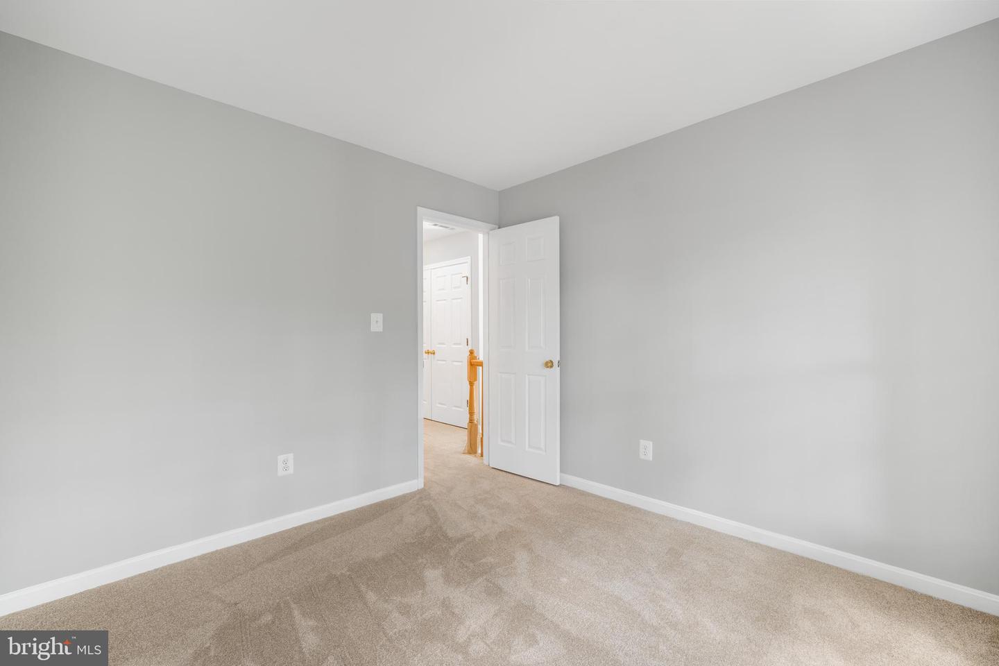 47561 HIDDEN COVE CT, STERLING, Virginia 20165, 5 Bedrooms Bedrooms, ,3 BathroomsBathrooms,Residential,For sale,47561 HIDDEN COVE CT,VALO2098400 MLS # VALO2098400