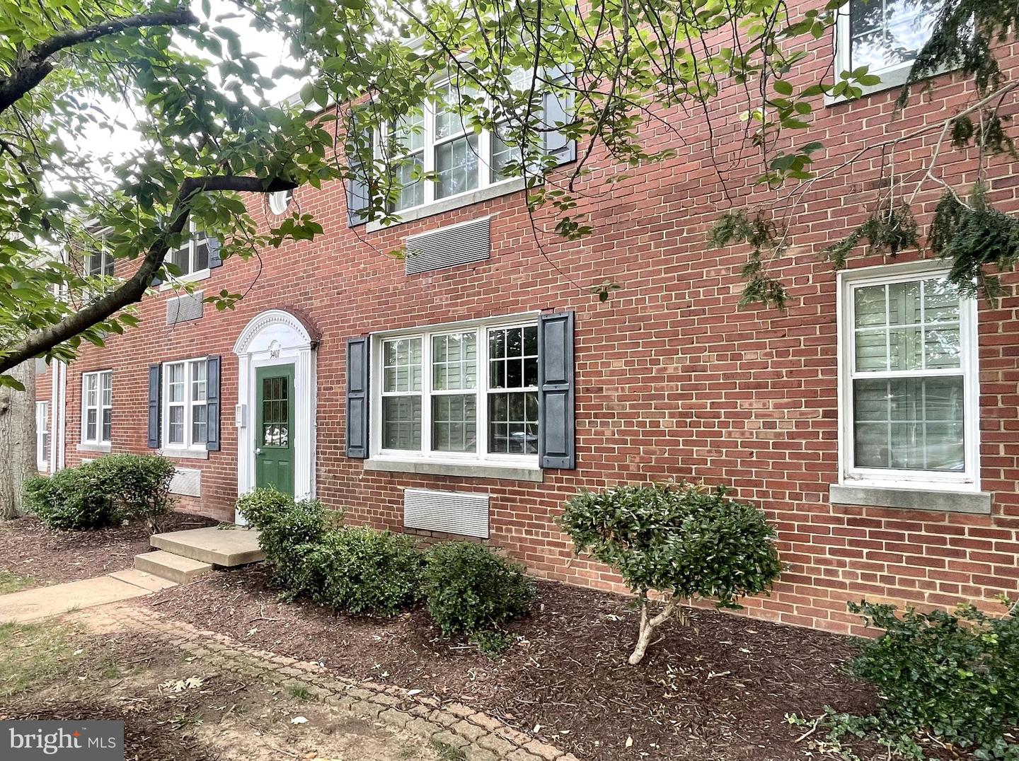 3401 COMMONWEALTH AVE #A, ALEXANDRIA, Virginia 22305, 1 Bedroom Bedrooms, ,1 BathroomBathrooms,Residential,For sale,3401 COMMONWEALTH AVE #A,VAAX2045928 MLS # VAAX2045928