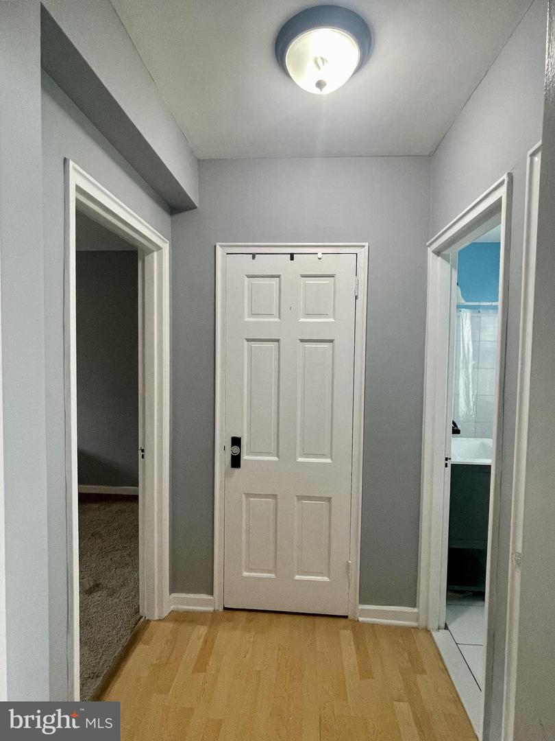 3401 COMMONWEALTH AVE #A, ALEXANDRIA, Virginia 22305, 1 Bedroom Bedrooms, ,1 BathroomBathrooms,Residential,For sale,3401 COMMONWEALTH AVE #A,VAAX2045928 MLS # VAAX2045928