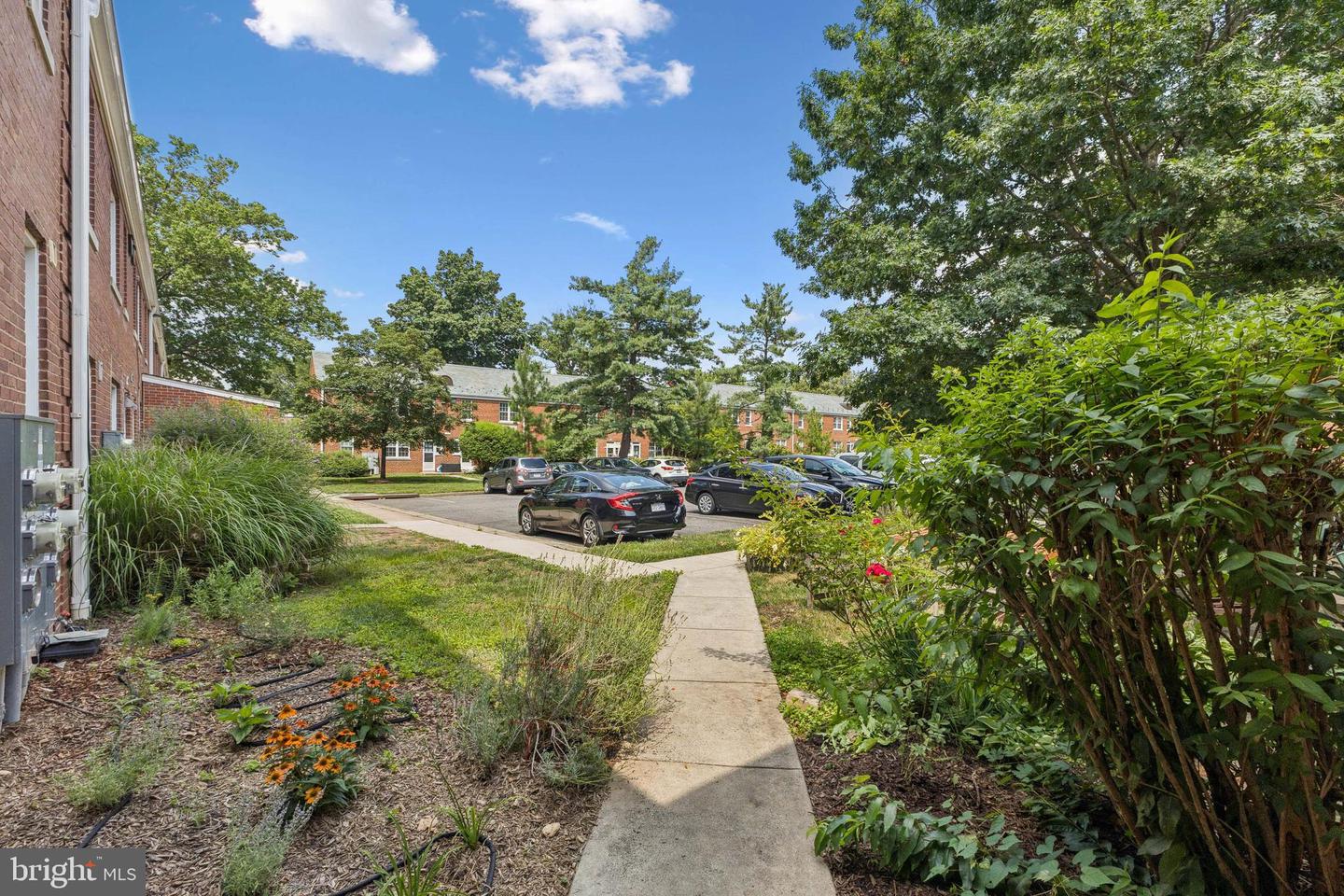 3401 COMMONWEALTH AVE #A, ALEXANDRIA, Virginia 22305, 1 Bedroom Bedrooms, ,1 BathroomBathrooms,Residential,For sale,3401 COMMONWEALTH AVE #A,VAAX2045928 MLS # VAAX2045928