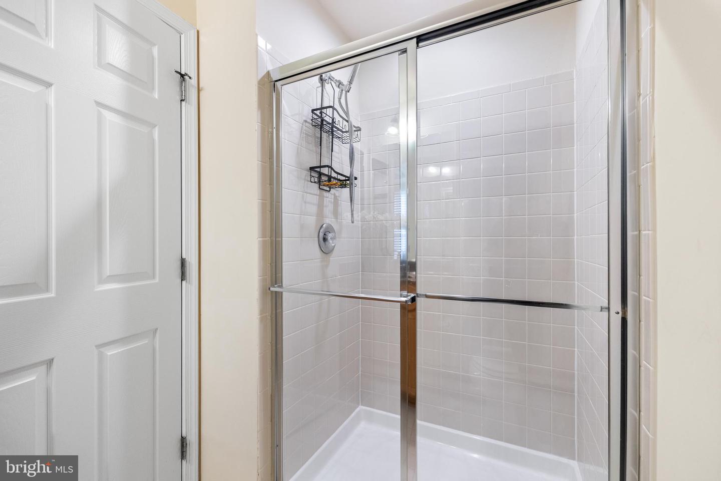 25211 BRIARGATE TER, CHANTILLY, Virginia 20152, 3 Bedrooms Bedrooms, ,3 BathroomsBathrooms,Residential,For sale,25211 BRIARGATE TER,VALO2098404 MLS # VALO2098404