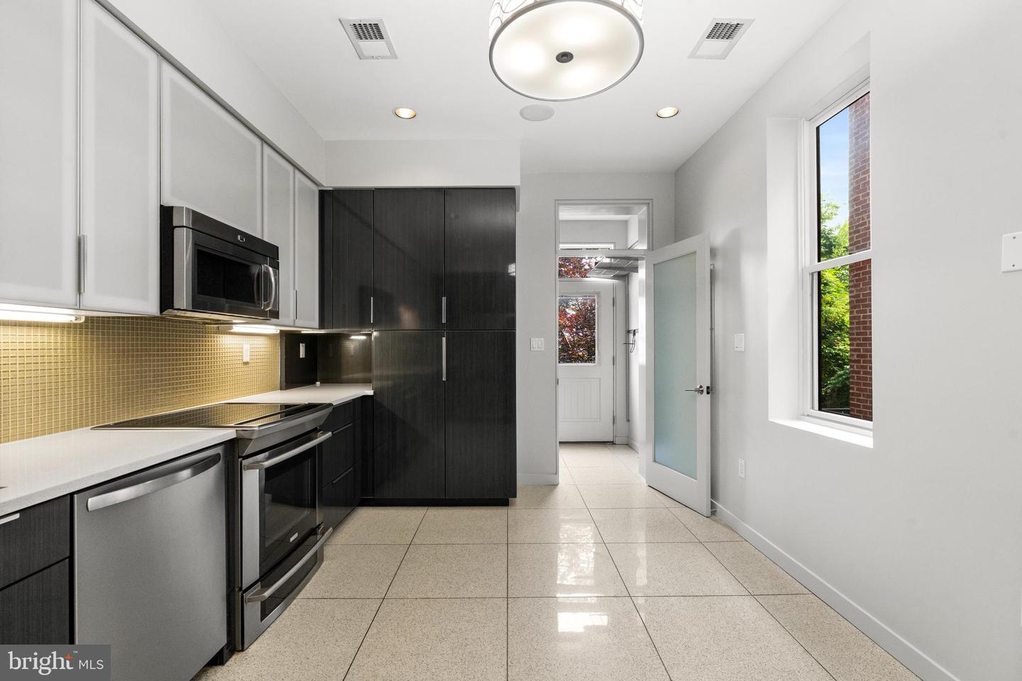 25 N ST NW, WASHINGTON, District Of Columbia 20001, 4 Bedrooms Bedrooms, ,3 BathroomsBathrooms,Residential,For sale,25 N ST NW,DCDC2203398 MLS # DCDC2203398
