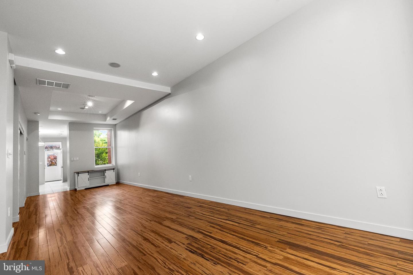 25 N ST NW, WASHINGTON, District Of Columbia 20001, 4 Bedrooms Bedrooms, ,3 BathroomsBathrooms,Residential,For sale,25 N ST NW,DCDC2203398 MLS # DCDC2203398