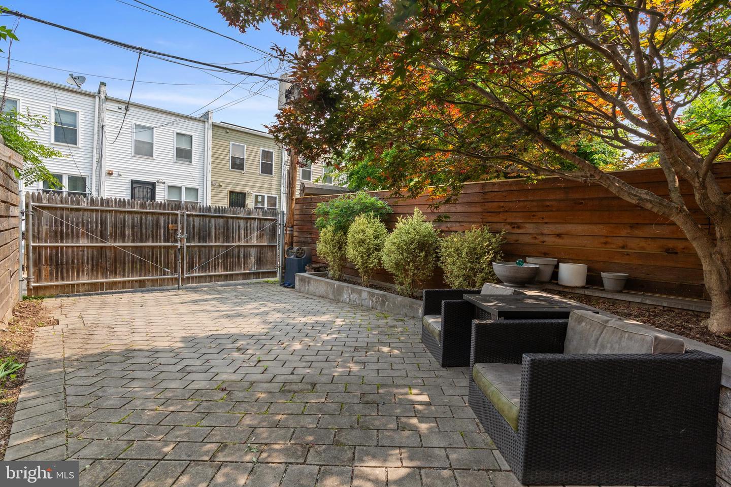 25 N ST NW, WASHINGTON, District Of Columbia 20001, 4 Bedrooms Bedrooms, ,3 BathroomsBathrooms,Residential,For sale,25 N ST NW,DCDC2203398 MLS # DCDC2203398