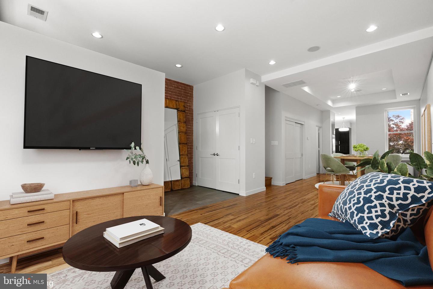 25 N ST NW, WASHINGTON, District Of Columbia 20001, 4 Bedrooms Bedrooms, ,3 BathroomsBathrooms,Residential,For sale,25 N ST NW,DCDC2203398 MLS # DCDC2203398