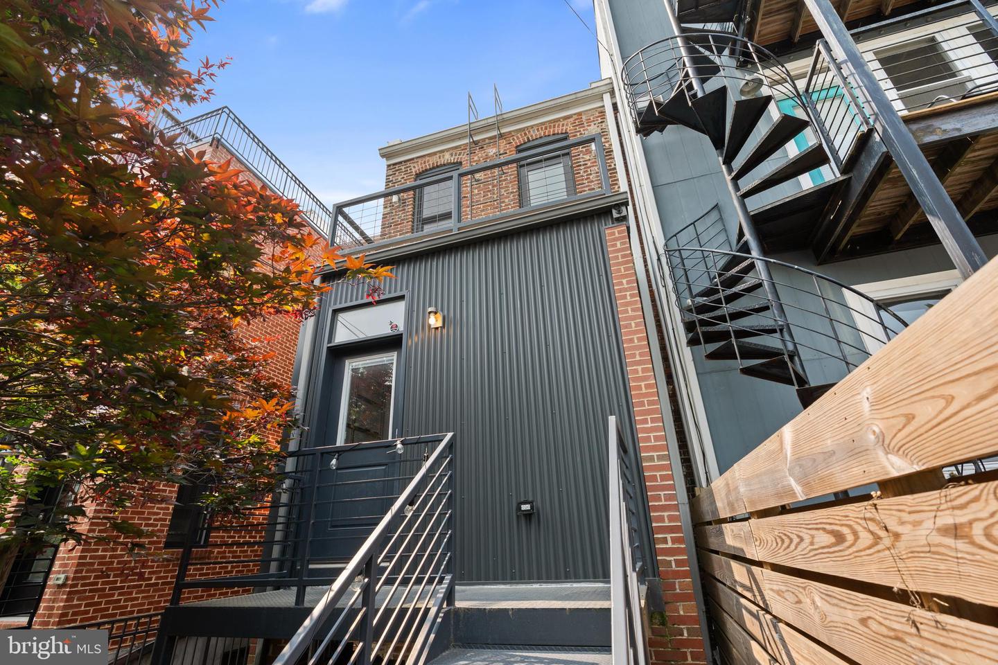 25 N ST NW, WASHINGTON, District Of Columbia 20001, 4 Bedrooms Bedrooms, ,3 BathroomsBathrooms,Residential,For sale,25 N ST NW,DCDC2203398 MLS # DCDC2203398