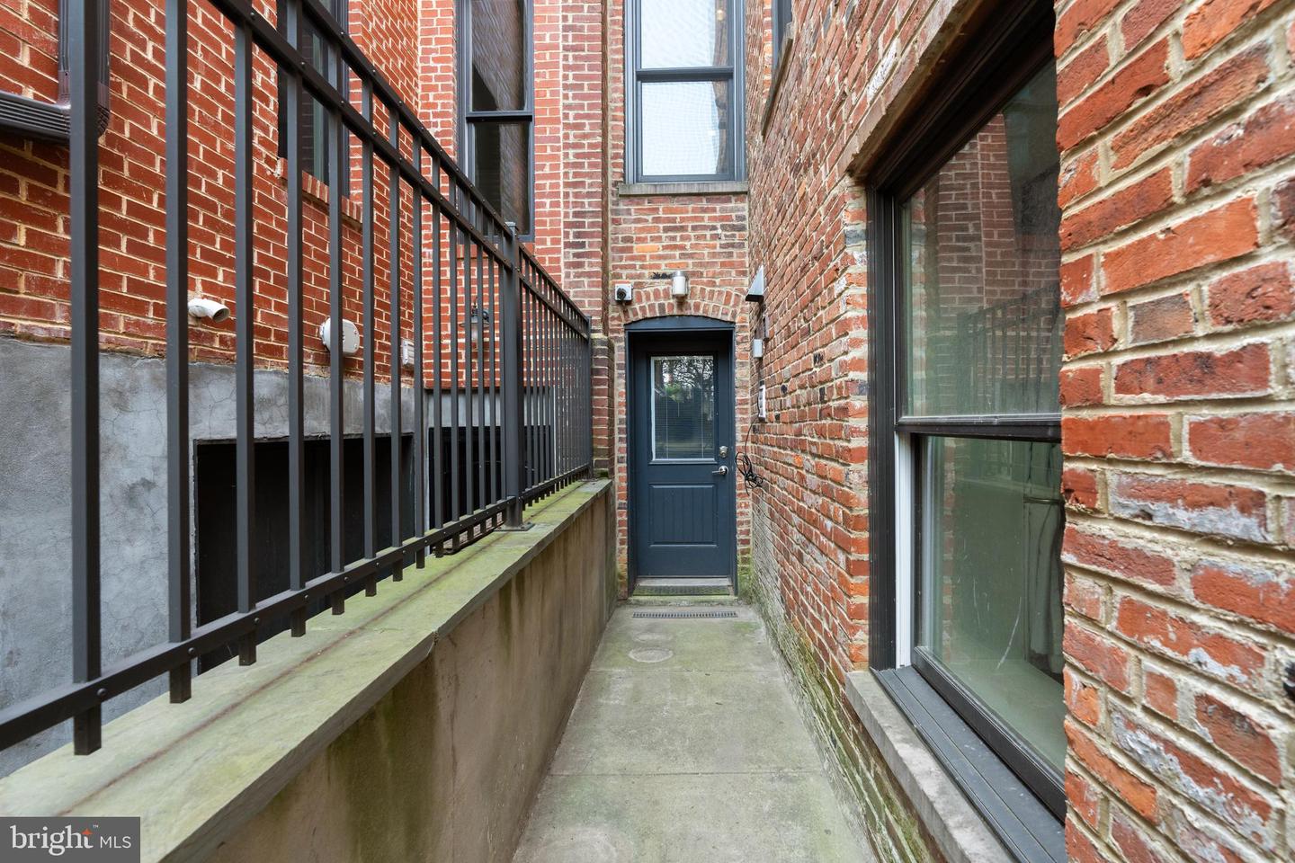 25 N ST NW, WASHINGTON, District Of Columbia 20001, 4 Bedrooms Bedrooms, ,3 BathroomsBathrooms,Residential,For sale,25 N ST NW,DCDC2203398 MLS # DCDC2203398