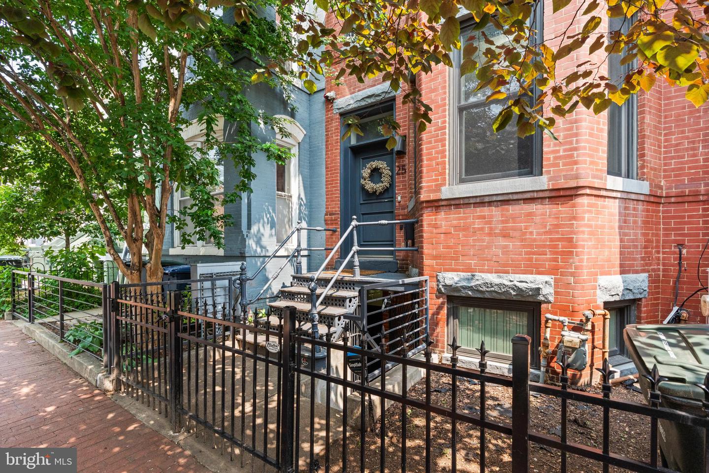 25 N ST NW, WASHINGTON, District Of Columbia 20001, 4 Bedrooms Bedrooms, ,3 BathroomsBathrooms,Residential,For sale,25 N ST NW,DCDC2203398 MLS # DCDC2203398