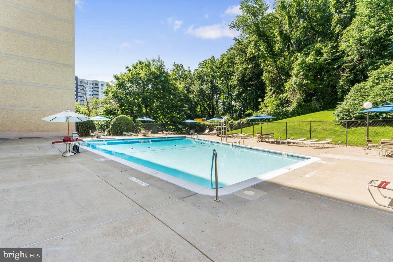 ALEXANDRIA, Virginia 22304, 2 Bedrooms Bedrooms, ,2 BathroomsBathrooms,Residential,For sale,VAAX2045942 MLS # VAAX2045942