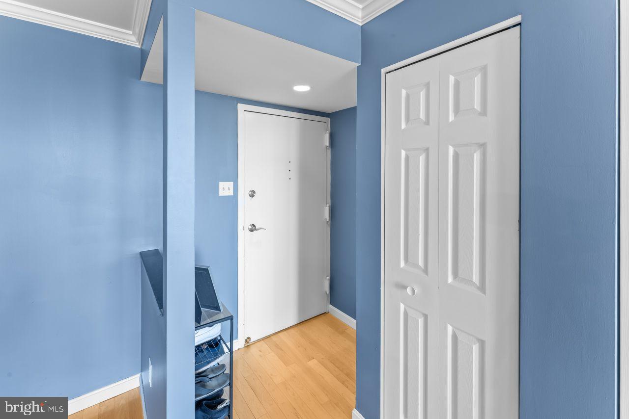 ALEXANDRIA, Virginia 22304, 2 Bedrooms Bedrooms, ,2 BathroomsBathrooms,Residential,For sale,VAAX2045942 MLS # VAAX2045942