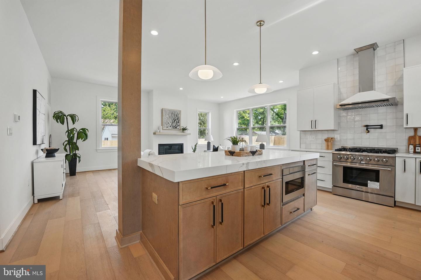 8005 FAIRFAX RD, ALEXANDRIA, Virginia 22308, 6 Bedrooms Bedrooms, ,6 BathroomsBathrooms,Residential,For sale,8005 FAIRFAX RD,VAFX2244424 MLS # VAFX2244424