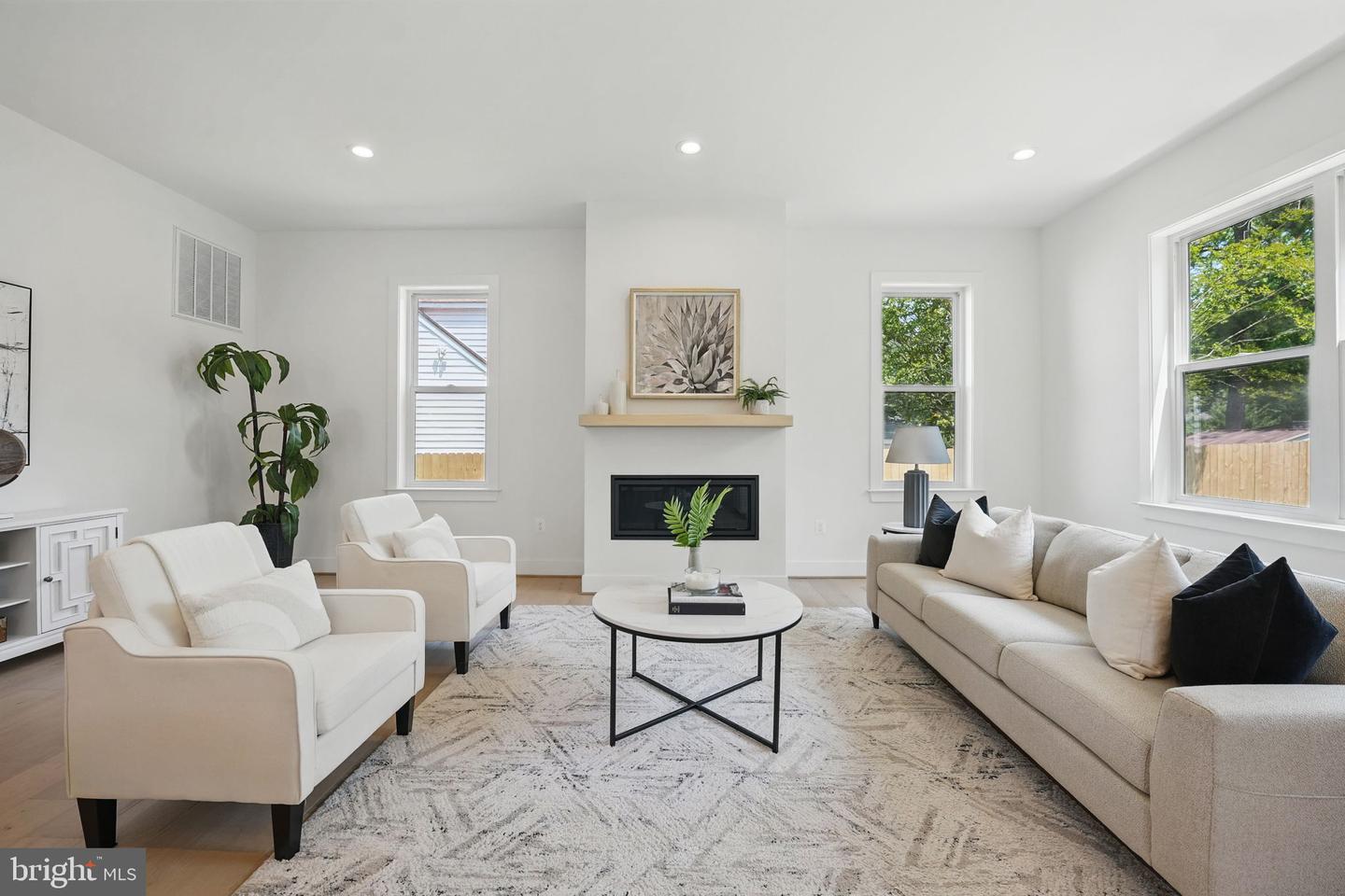 8005 FAIRFAX RD, ALEXANDRIA, Virginia 22308, 6 Bedrooms Bedrooms, ,6 BathroomsBathrooms,Residential,For sale,8005 FAIRFAX RD,VAFX2244424 MLS # VAFX2244424