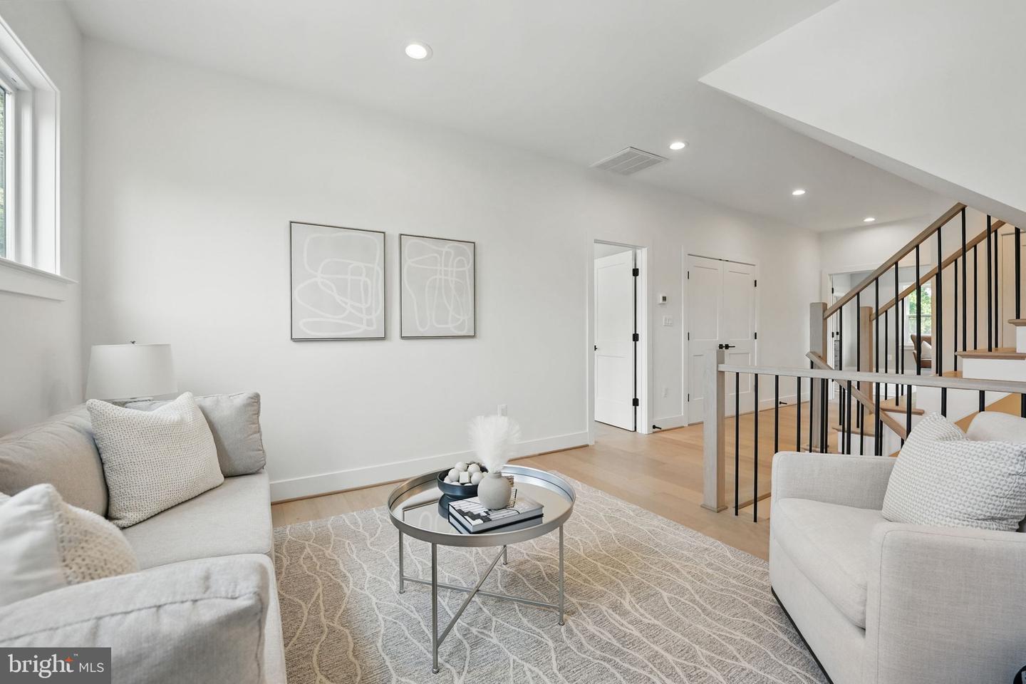 8005 FAIRFAX RD, ALEXANDRIA, Virginia 22308, 6 Bedrooms Bedrooms, ,6 BathroomsBathrooms,Residential,For sale,8005 FAIRFAX RD,VAFX2244424 MLS # VAFX2244424
