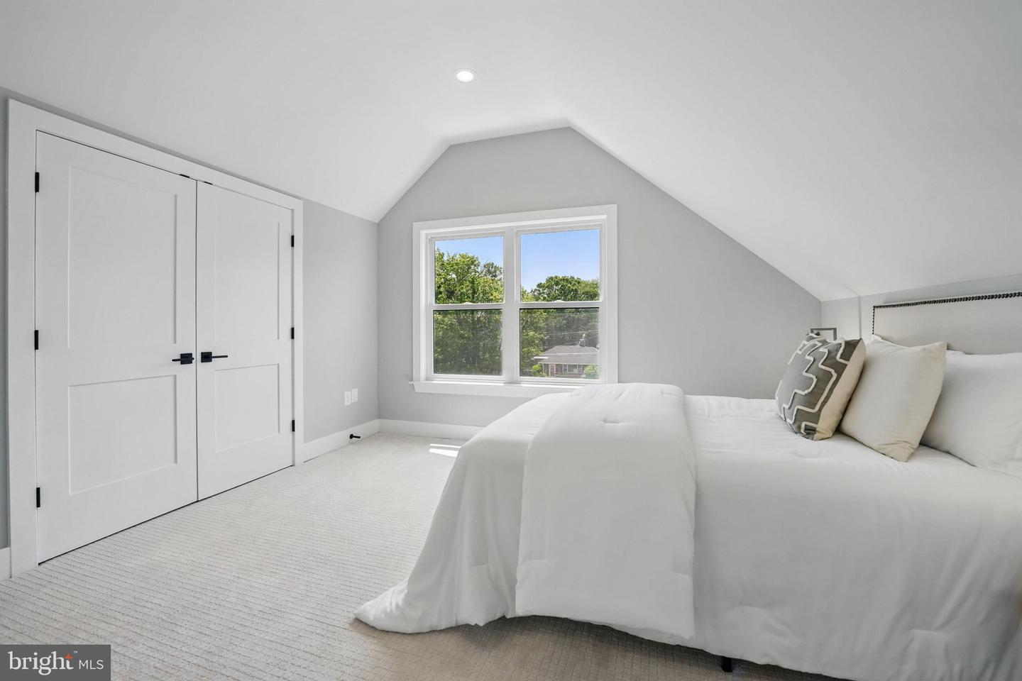 8005 FAIRFAX RD, ALEXANDRIA, Virginia 22308, 6 Bedrooms Bedrooms, ,6 BathroomsBathrooms,Residential,For sale,8005 FAIRFAX RD,VAFX2244424 MLS # VAFX2244424