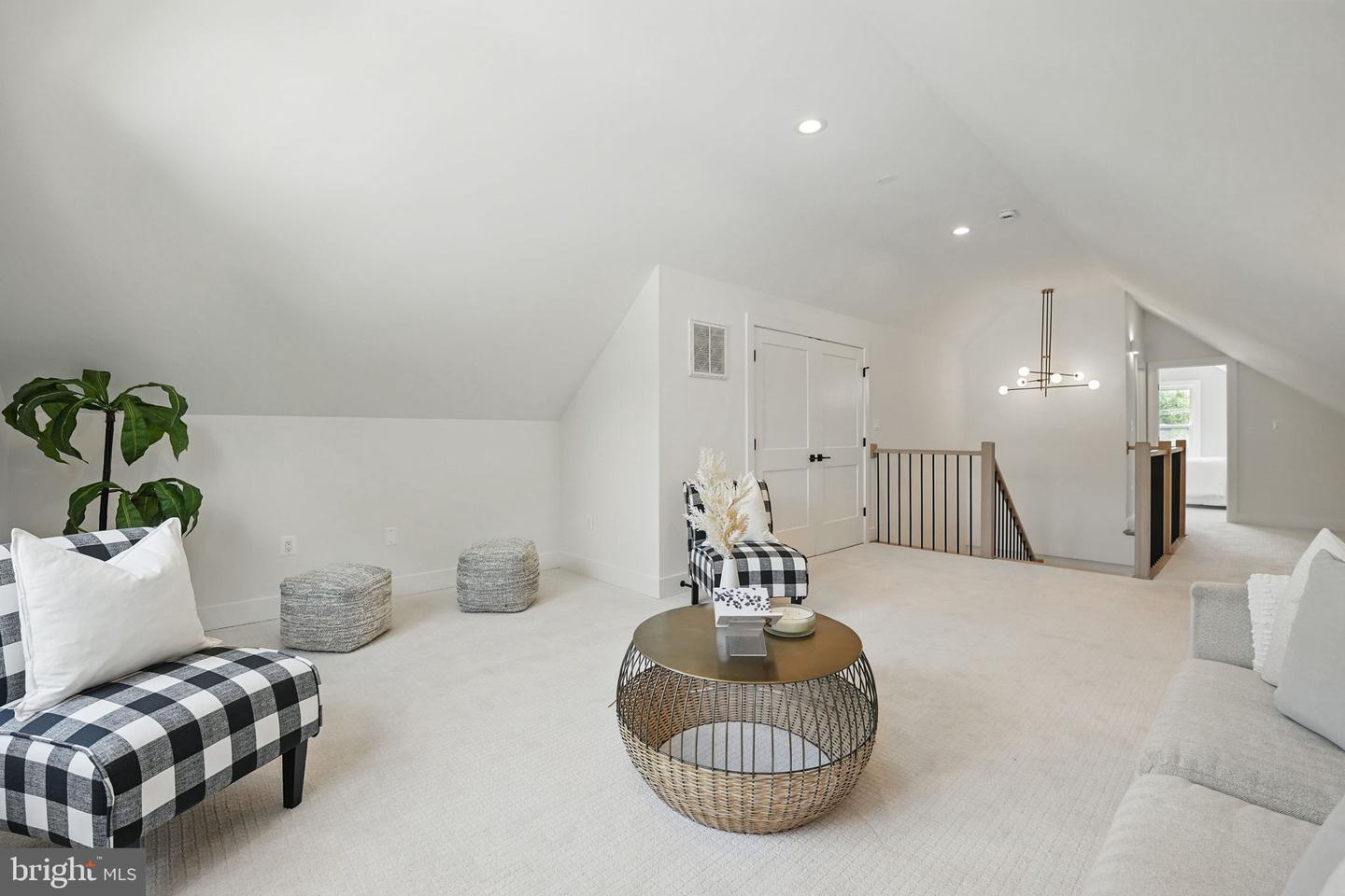 8005 FAIRFAX RD, ALEXANDRIA, Virginia 22308, 6 Bedrooms Bedrooms, ,6 BathroomsBathrooms,Residential,For sale,8005 FAIRFAX RD,VAFX2244424 MLS # VAFX2244424
