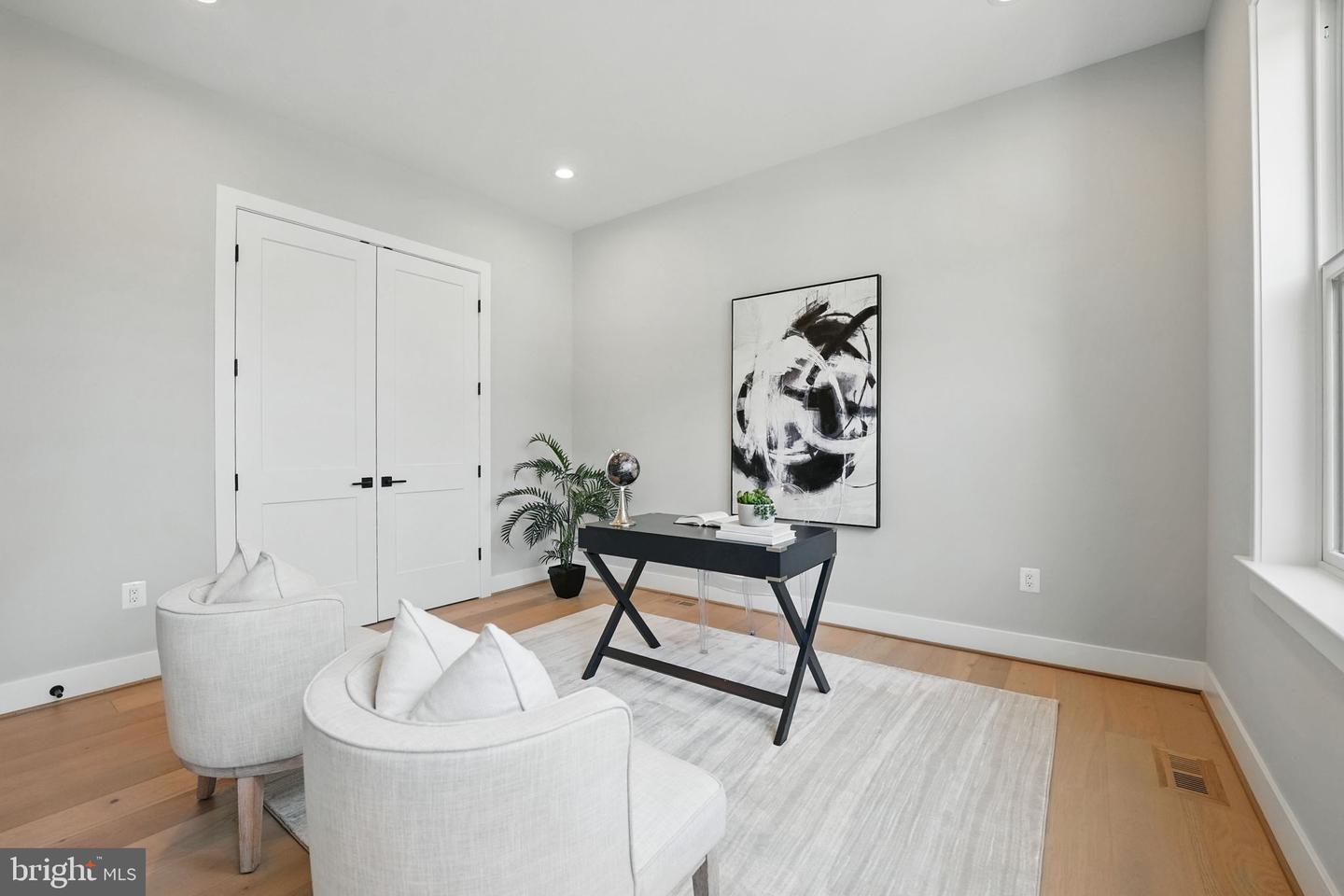 8005 FAIRFAX RD, ALEXANDRIA, Virginia 22308, 6 Bedrooms Bedrooms, ,6 BathroomsBathrooms,Residential,For sale,8005 FAIRFAX RD,VAFX2244424 MLS # VAFX2244424
