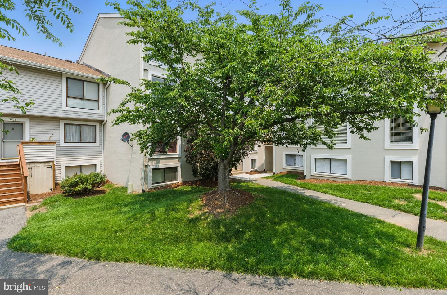 5756-F VILLAGE GREEN DR #09/5756F, ALEXANDRIA, Virginia 22309, 2 Bedrooms Bedrooms, ,1 BathroomBathrooms,Residential,For sale,5756-F VILLAGE GREEN DR #09/5756F,VAFX2244388 MLS # VAFX2244388