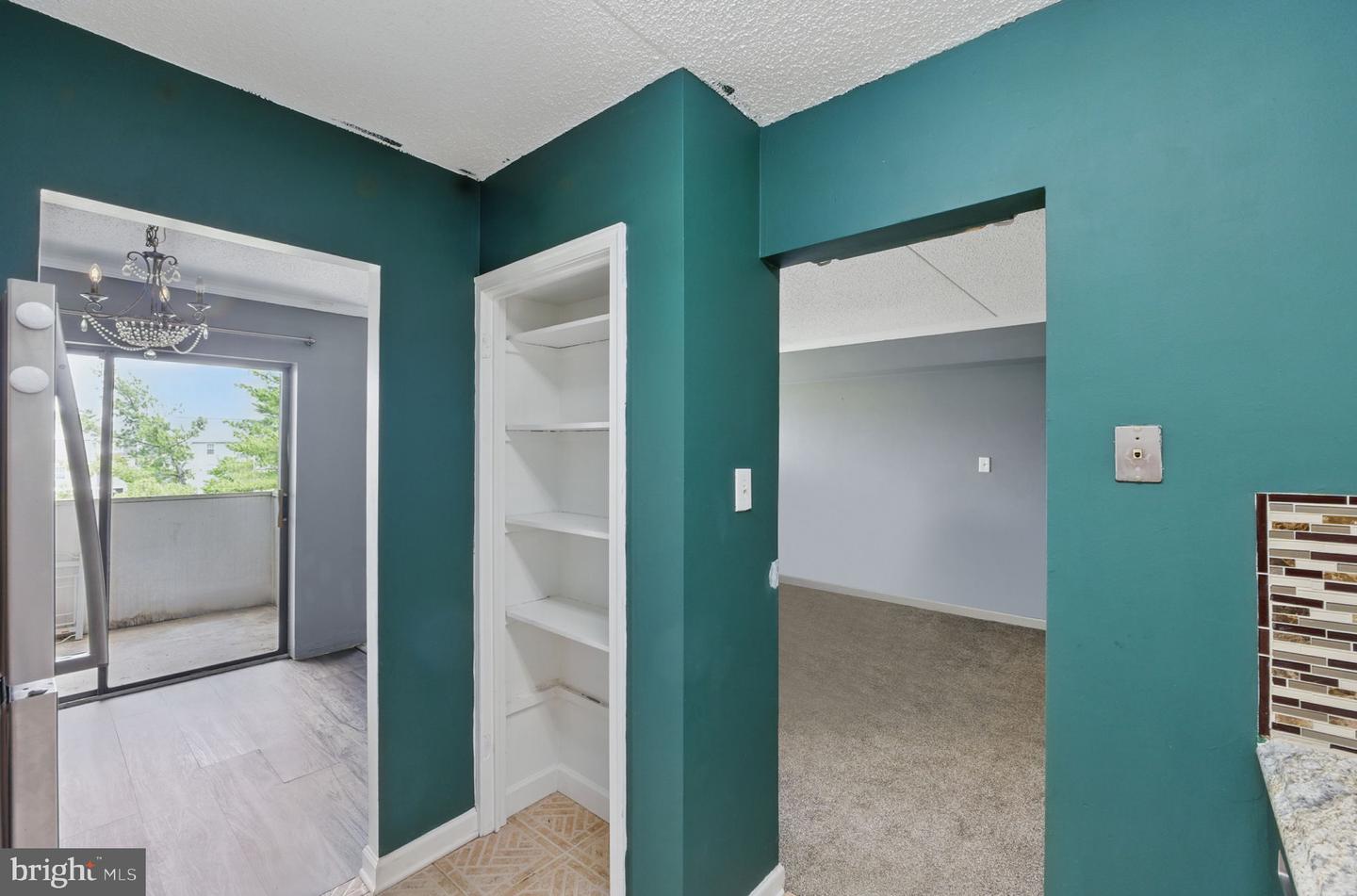 5756-F VILLAGE GREEN DR #09/5756F, ALEXANDRIA, Virginia 22309, 2 Bedrooms Bedrooms, ,1 BathroomBathrooms,Residential,For sale,5756-F VILLAGE GREEN DR #09/5756F,VAFX2244388 MLS # VAFX2244388