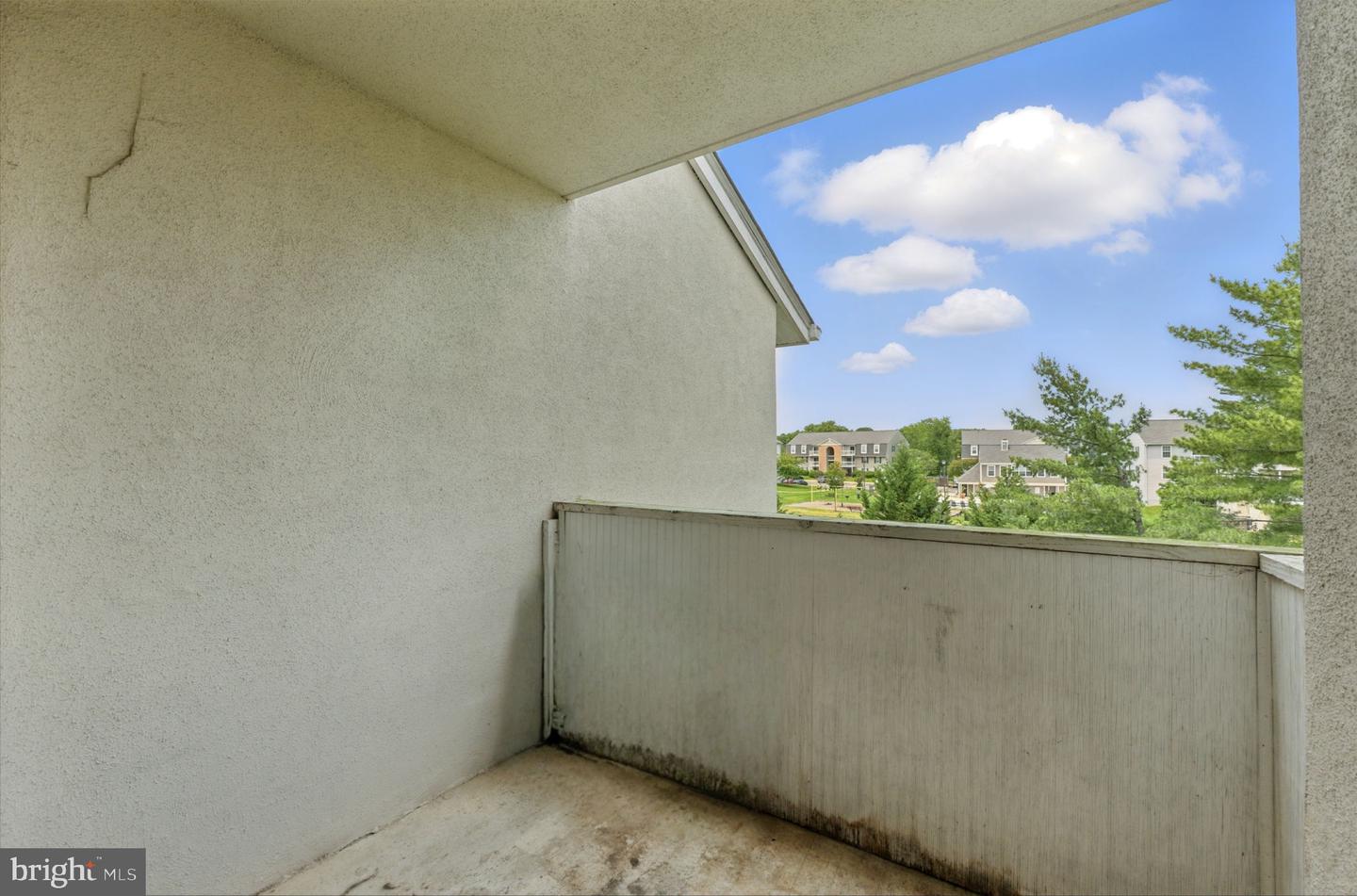 5756-F VILLAGE GREEN DR #09/5756F, ALEXANDRIA, Virginia 22309, 2 Bedrooms Bedrooms, ,1 BathroomBathrooms,Residential,For sale,5756-F VILLAGE GREEN DR #09/5756F,VAFX2244388 MLS # VAFX2244388