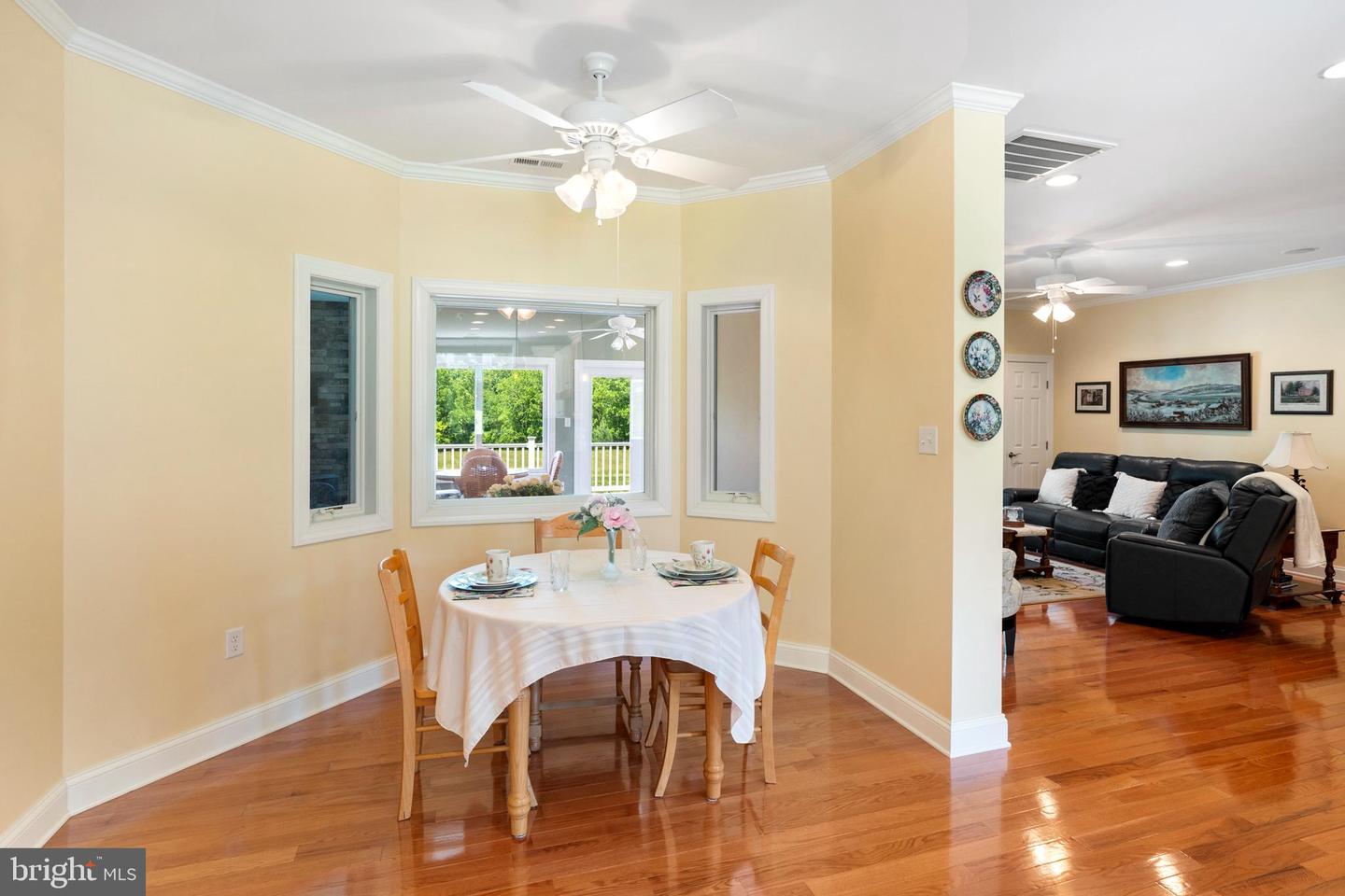 501 FOREST VIEW RD, EDINBURG, Virginia 22824, 3 Bedrooms Bedrooms, ,3 BathroomsBathrooms,Residential,For sale,501 FOREST VIEW RD,VASH2011616 MLS # VASH2011616