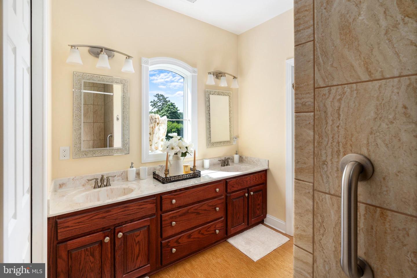 501 FOREST VIEW RD, EDINBURG, Virginia 22824, 3 Bedrooms Bedrooms, ,3 BathroomsBathrooms,Residential,For sale,501 FOREST VIEW RD,VASH2011616 MLS # VASH2011616