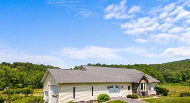 501 FOREST VIEW RD, EDINBURG, Virginia 22824, 3 Bedrooms Bedrooms, ,3 BathroomsBathrooms,Residential,For sale,501 FOREST VIEW RD,VASH2011616 MLS # VASH2011616