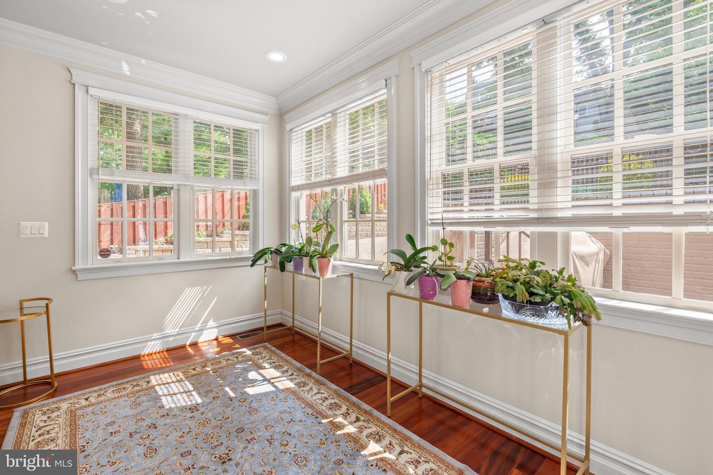 3107 RUSSELL RD, ALEXANDRIA, Virginia 22305, 6 Bedrooms Bedrooms, ,5 BathroomsBathrooms,Residential,For sale,3107 RUSSELL RD,VAAX2045930 MLS # VAAX2045930