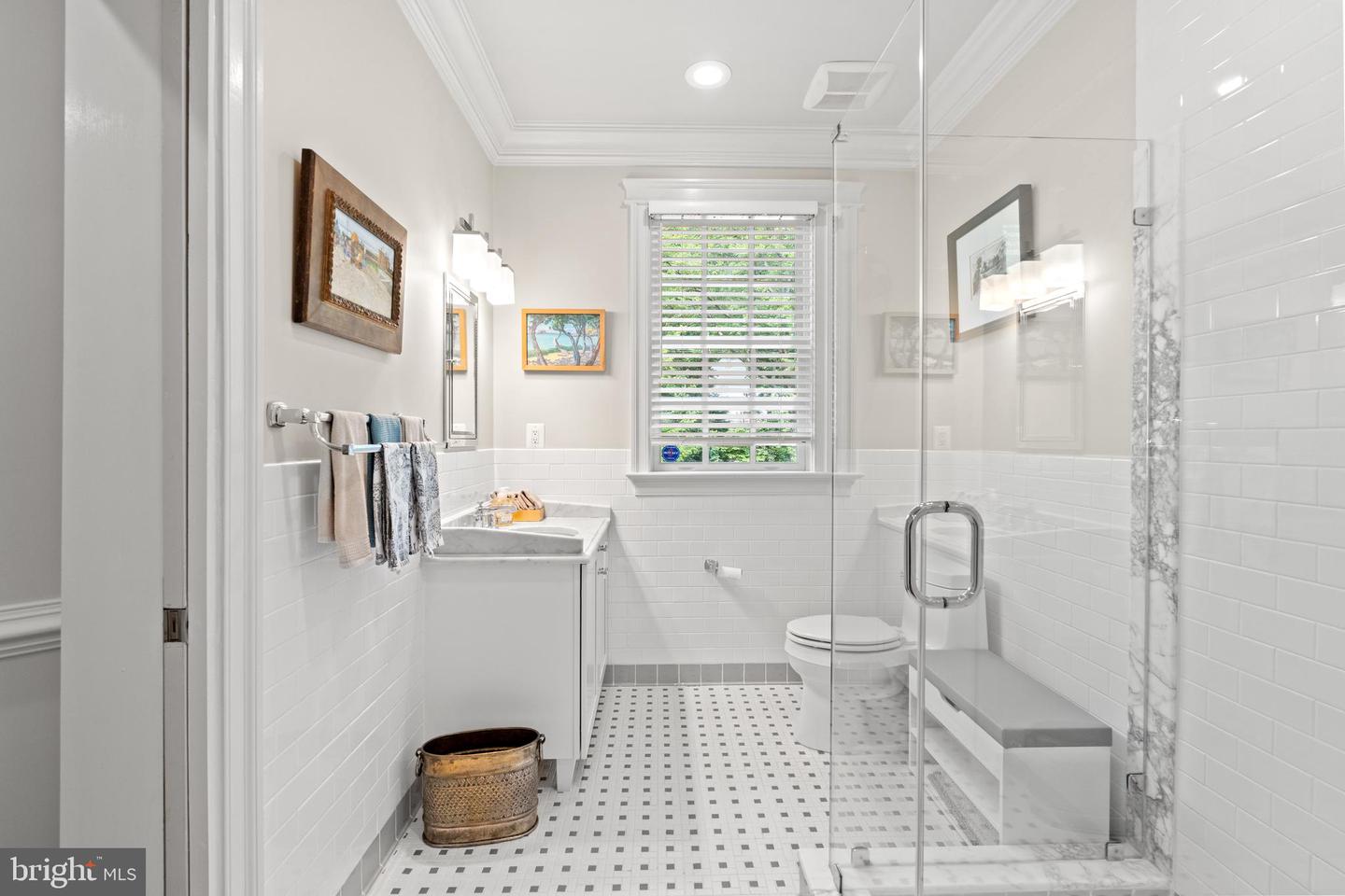 3107 RUSSELL RD, ALEXANDRIA, Virginia 22305, 6 Bedrooms Bedrooms, ,5 BathroomsBathrooms,Residential,For sale,3107 RUSSELL RD,VAAX2045930 MLS # VAAX2045930