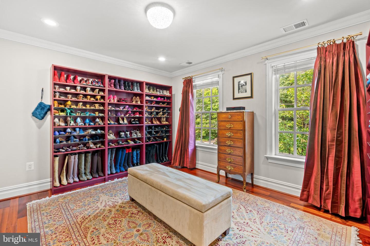 3107 RUSSELL RD, ALEXANDRIA, Virginia 22305, 6 Bedrooms Bedrooms, ,5 BathroomsBathrooms,Residential,For sale,3107 RUSSELL RD,VAAX2045930 MLS # VAAX2045930