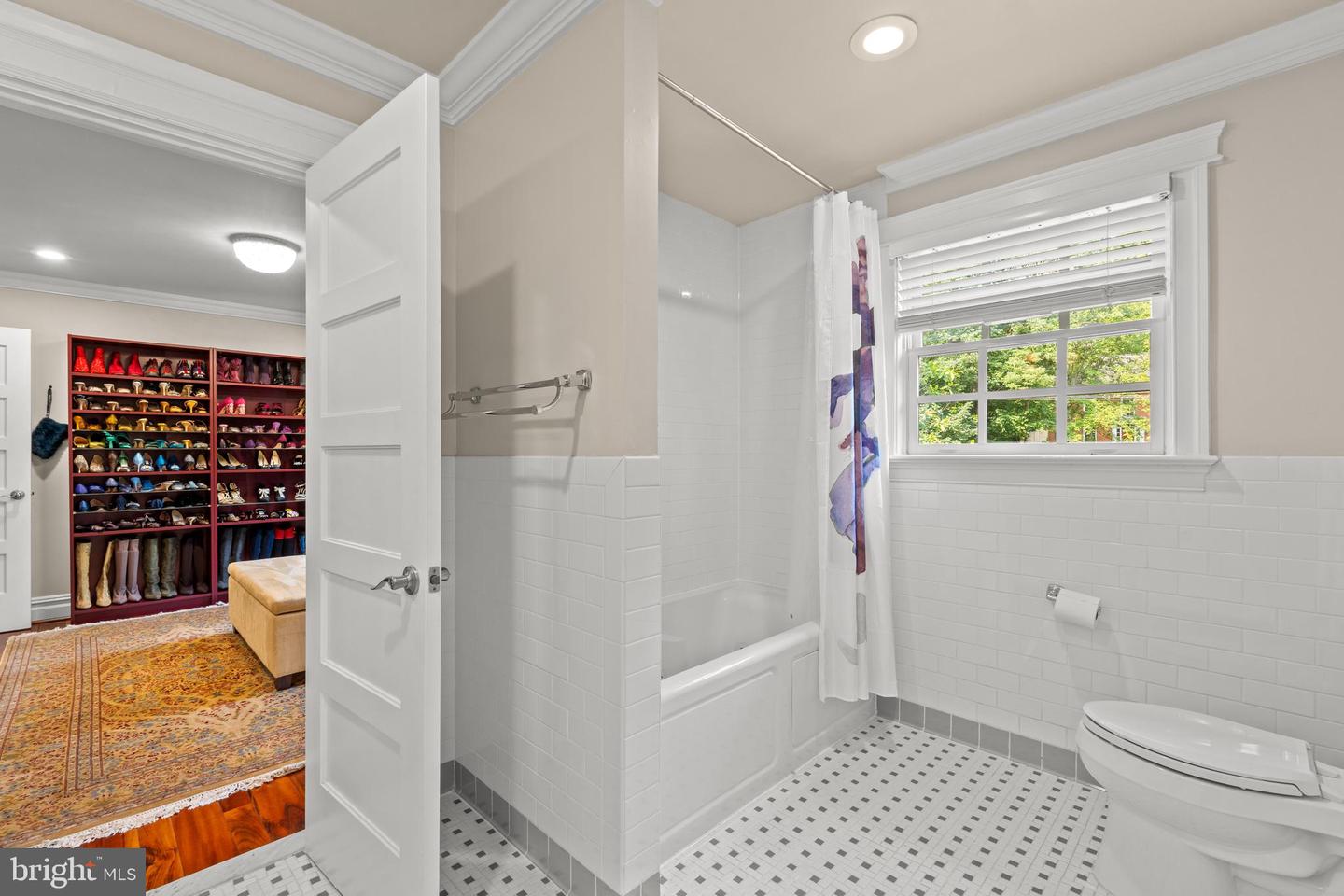 3107 RUSSELL RD, ALEXANDRIA, Virginia 22305, 6 Bedrooms Bedrooms, ,5 BathroomsBathrooms,Residential,For sale,3107 RUSSELL RD,VAAX2045930 MLS # VAAX2045930