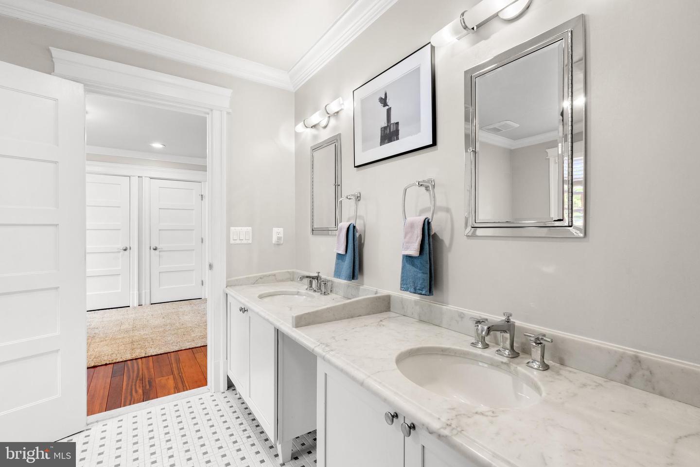 3107 RUSSELL RD, ALEXANDRIA, Virginia 22305, 6 Bedrooms Bedrooms, ,5 BathroomsBathrooms,Residential,For sale,3107 RUSSELL RD,VAAX2045930 MLS # VAAX2045930