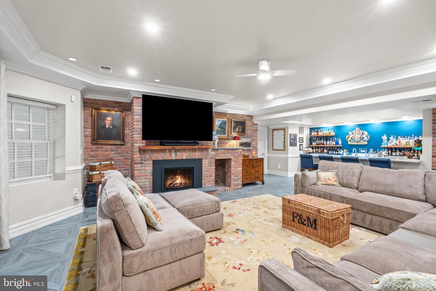 3107 RUSSELL RD, ALEXANDRIA, Virginia 22305, 6 Bedrooms Bedrooms, ,5 BathroomsBathrooms,Residential,For sale,3107 RUSSELL RD,VAAX2045930 MLS # VAAX2045930