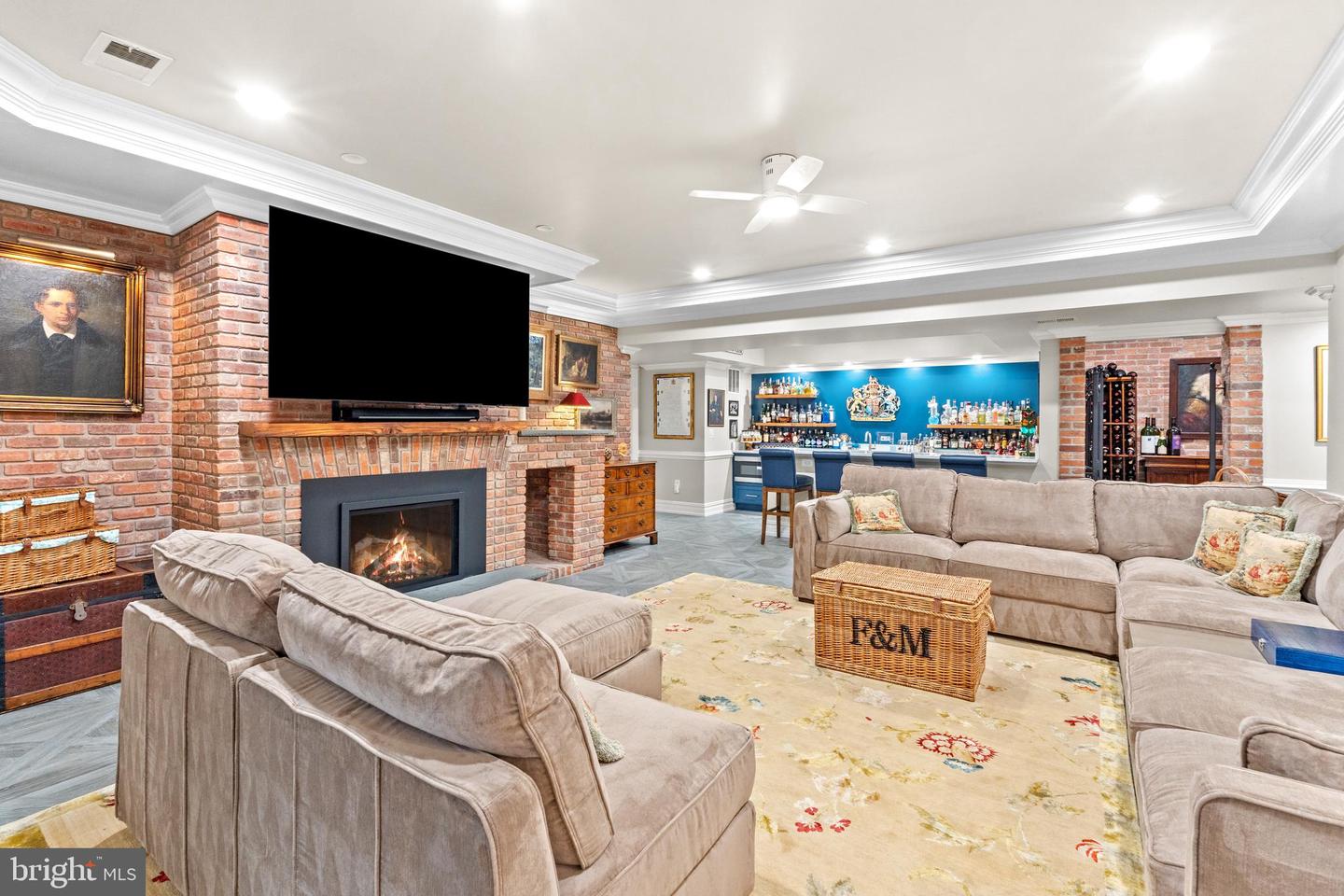 3107 RUSSELL RD, ALEXANDRIA, Virginia 22305, 6 Bedrooms Bedrooms, ,5 BathroomsBathrooms,Residential,For sale,3107 RUSSELL RD,VAAX2045930 MLS # VAAX2045930