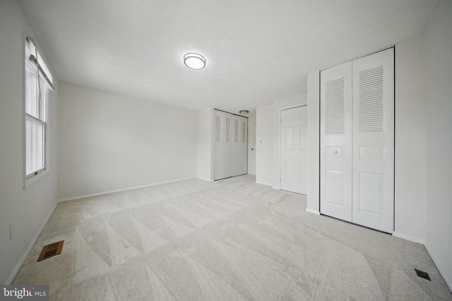 8282 CRESTMONT CIR, SPRINGFIELD, Virginia 22153, 2 Bedrooms Bedrooms, ,1 BathroomBathrooms,Residential,For sale,8282 CRESTMONT CIR,VAFX2244578 MLS # VAFX2244578