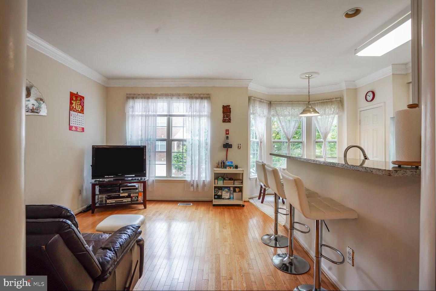4057 GLOSTONBURY WAY, FAIRFAX, Virginia 22030, 3 Bedrooms Bedrooms, ,2 BathroomsBathrooms,Residential,For sale,4057 GLOSTONBURY WAY,VAFX2244604 MLS # VAFX2244604