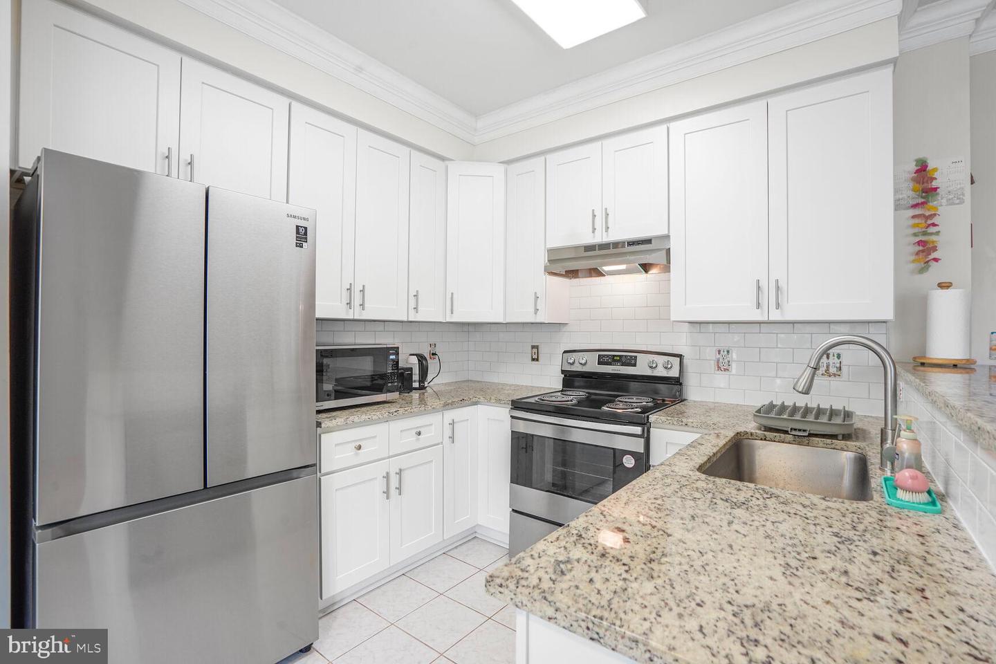 4057 GLOSTONBURY WAY, FAIRFAX, Virginia 22030, 3 Bedrooms Bedrooms, ,2 BathroomsBathrooms,Residential,For sale,4057 GLOSTONBURY WAY,VAFX2244604 MLS # VAFX2244604