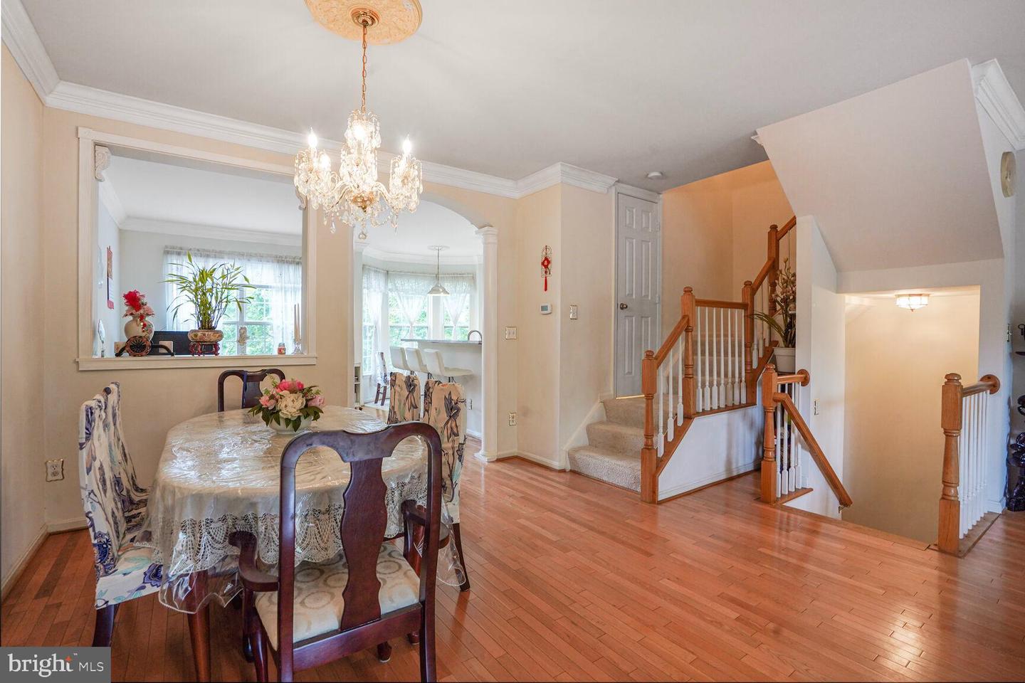 4057 GLOSTONBURY WAY, FAIRFAX, Virginia 22030, 3 Bedrooms Bedrooms, ,2 BathroomsBathrooms,Residential,For sale,4057 GLOSTONBURY WAY,VAFX2244604 MLS # VAFX2244604