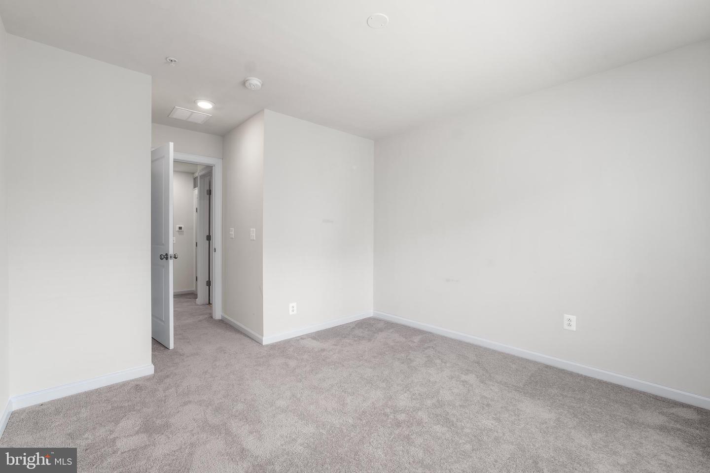 15538 SMOKE BOX WAY, WOODBRIDGE, Virginia 22191, 3 Bedrooms Bedrooms, ,2 BathroomsBathrooms,Residential,For sale,15538 SMOKE BOX WAY,VAPW2096034 MLS # VAPW2096034