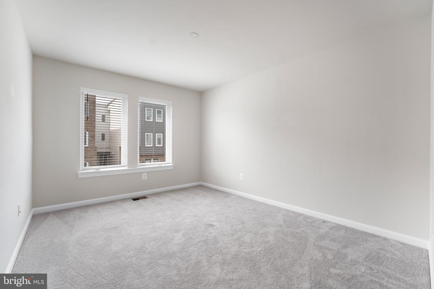 15538 SMOKE BOX WAY, WOODBRIDGE, Virginia 22191, 3 Bedrooms Bedrooms, ,2 BathroomsBathrooms,Residential,For sale,15538 SMOKE BOX WAY,VAPW2096034 MLS # VAPW2096034