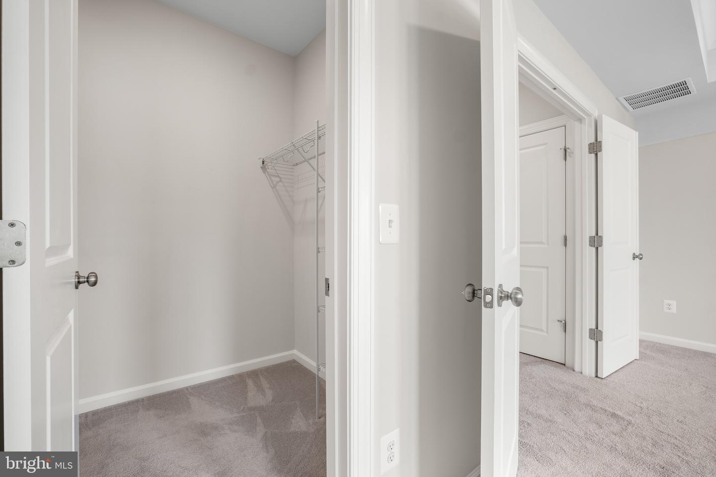 15538 SMOKE BOX WAY, WOODBRIDGE, Virginia 22191, 3 Bedrooms Bedrooms, ,2 BathroomsBathrooms,Residential,For sale,15538 SMOKE BOX WAY,VAPW2096034 MLS # VAPW2096034